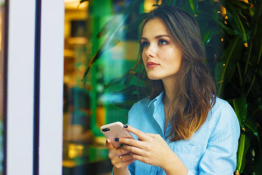 This Is Why You Need To Stop Texting First