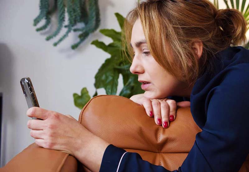 He Didn't Text Me Today: What Should I Do?